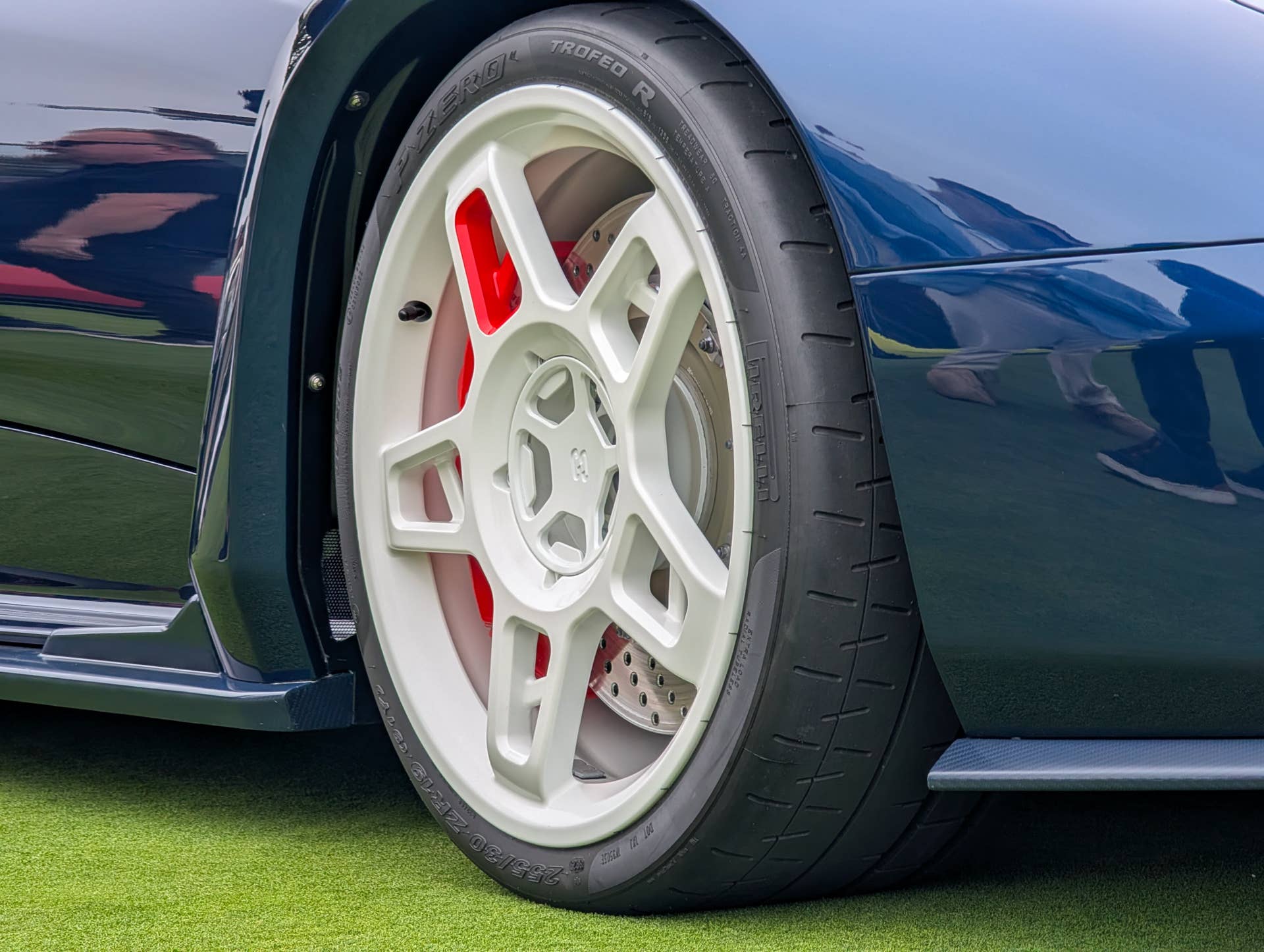 The Eccentrica V12 Roadster Is a Lamborghini Diablo Reborn for the