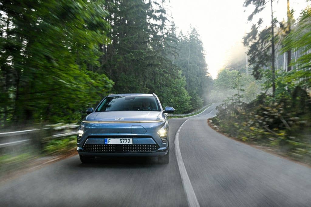 hyundai-s-kona-ev-to-vanish-from-showrooms-for-a-full-year-road-ethos